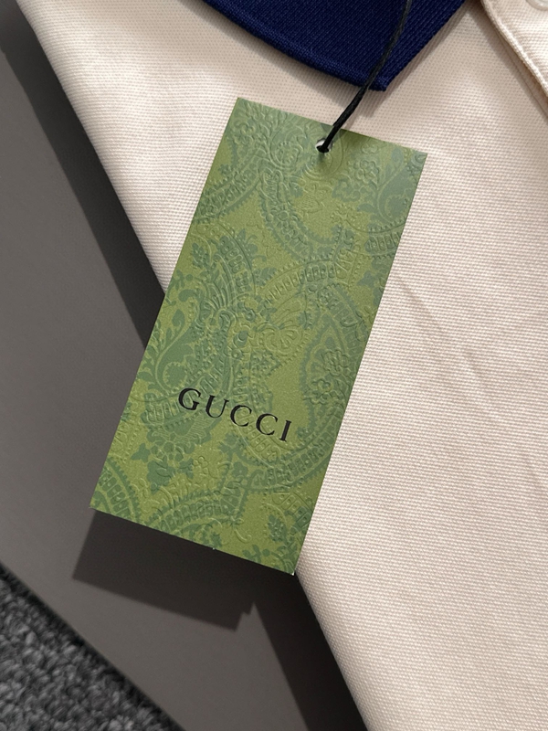 ブランドTシャツ角部分ディテール